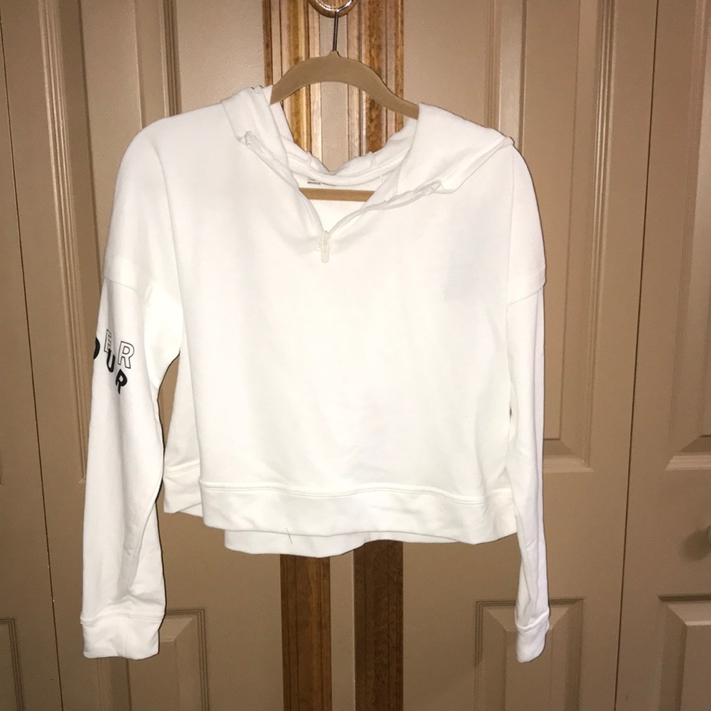 Under Armour hooded crop sweatshirt. NWOT